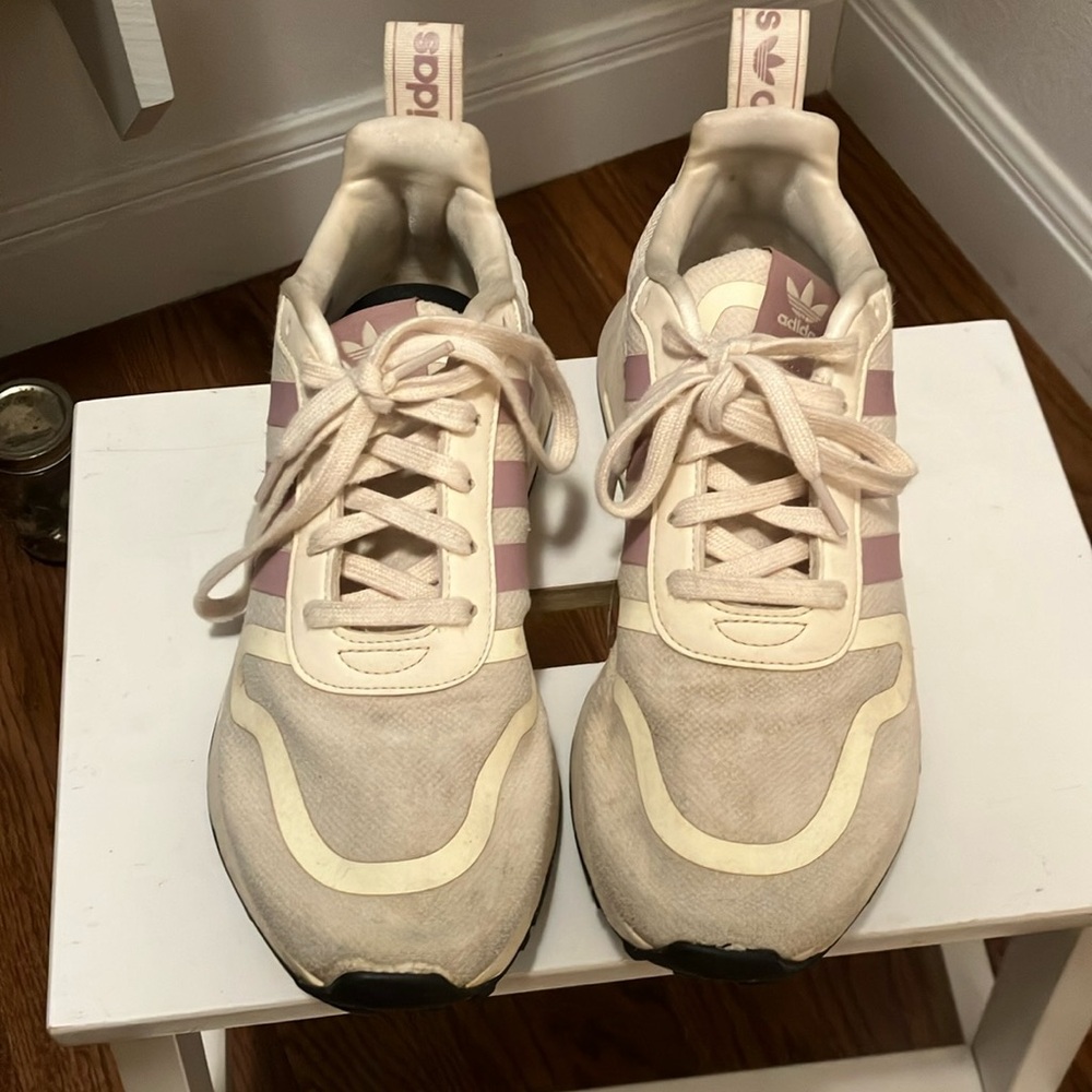 Adidas Cream and Purple Sneakers with Minimalist Design